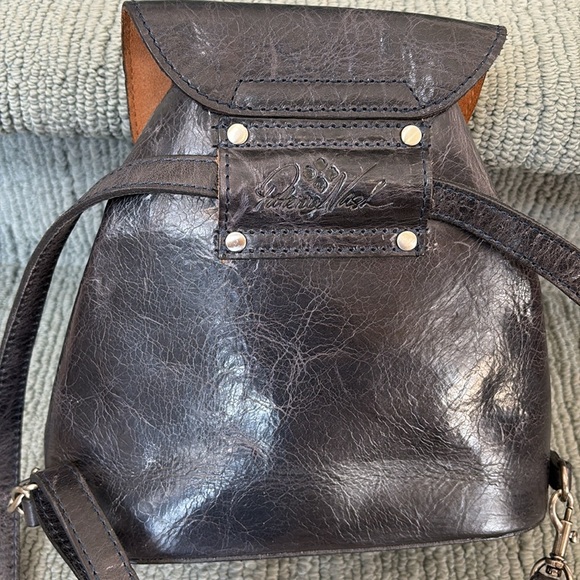 Patricia Nash  backpack  knapsack  mini backpack crinkle, leather charcoal gray - Picture 8 of 15